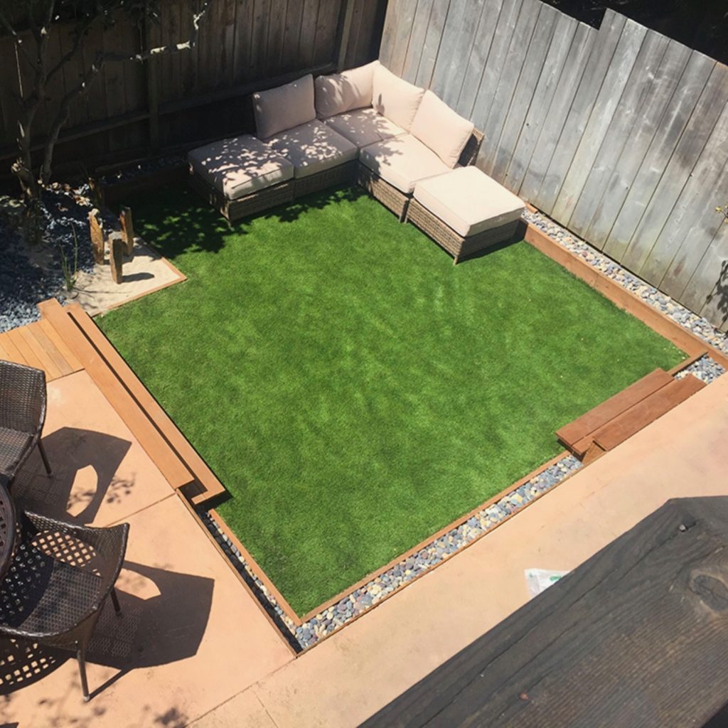 Transform your outdoor lounge are with synthetic turf.